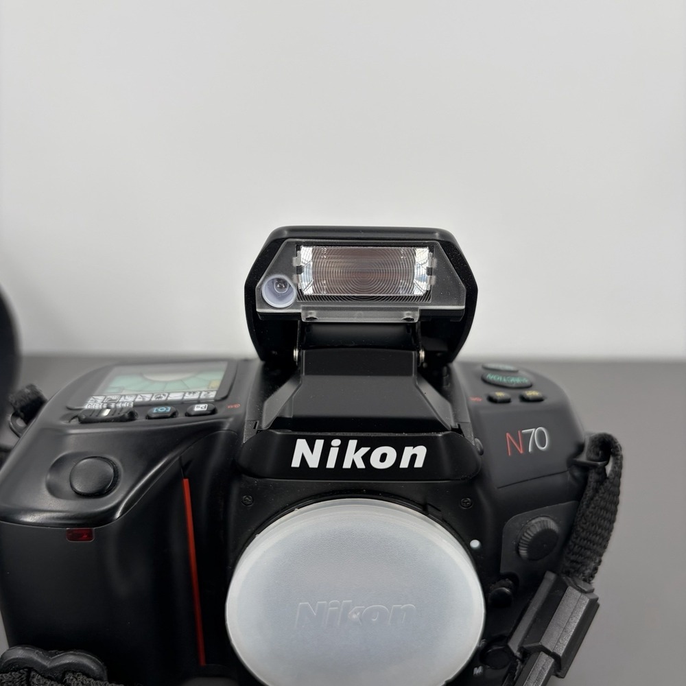 [NIKON] N70 AF 35mm Film SLR Camera Body Only Tested W/‎ 2X New Films - Picture 9 of 10